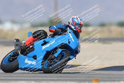 media/Oct-13-2025-Moto Forza (Mon) [[a66d839500]]/3-B Group/Session 3 (Turn 16)/